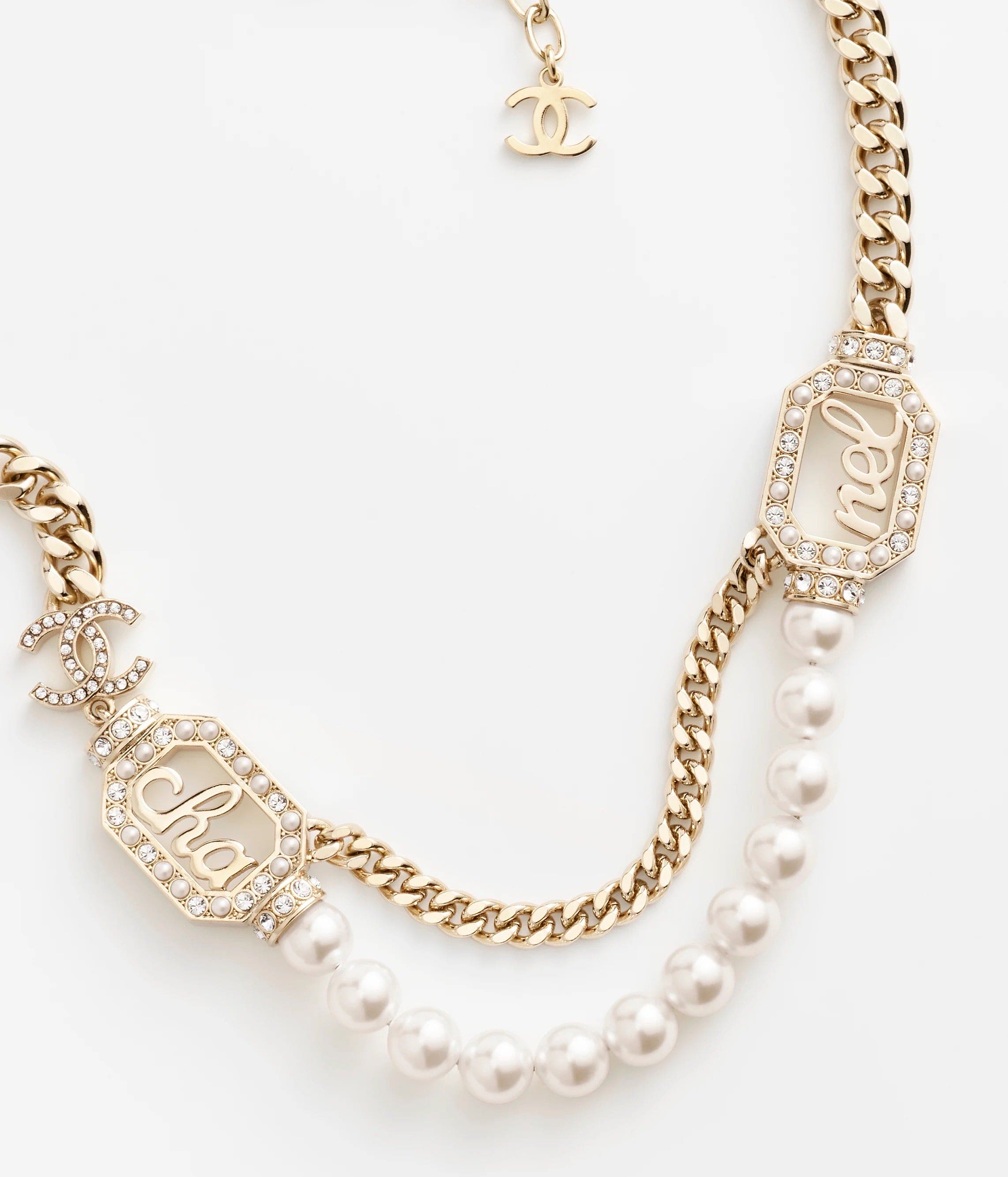 18K  Chanel Diamonds Necklace