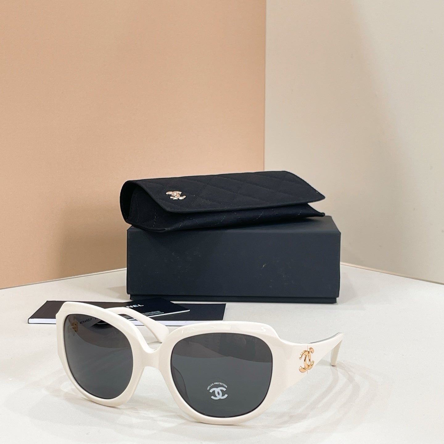CHANEL Sunglasses 9199